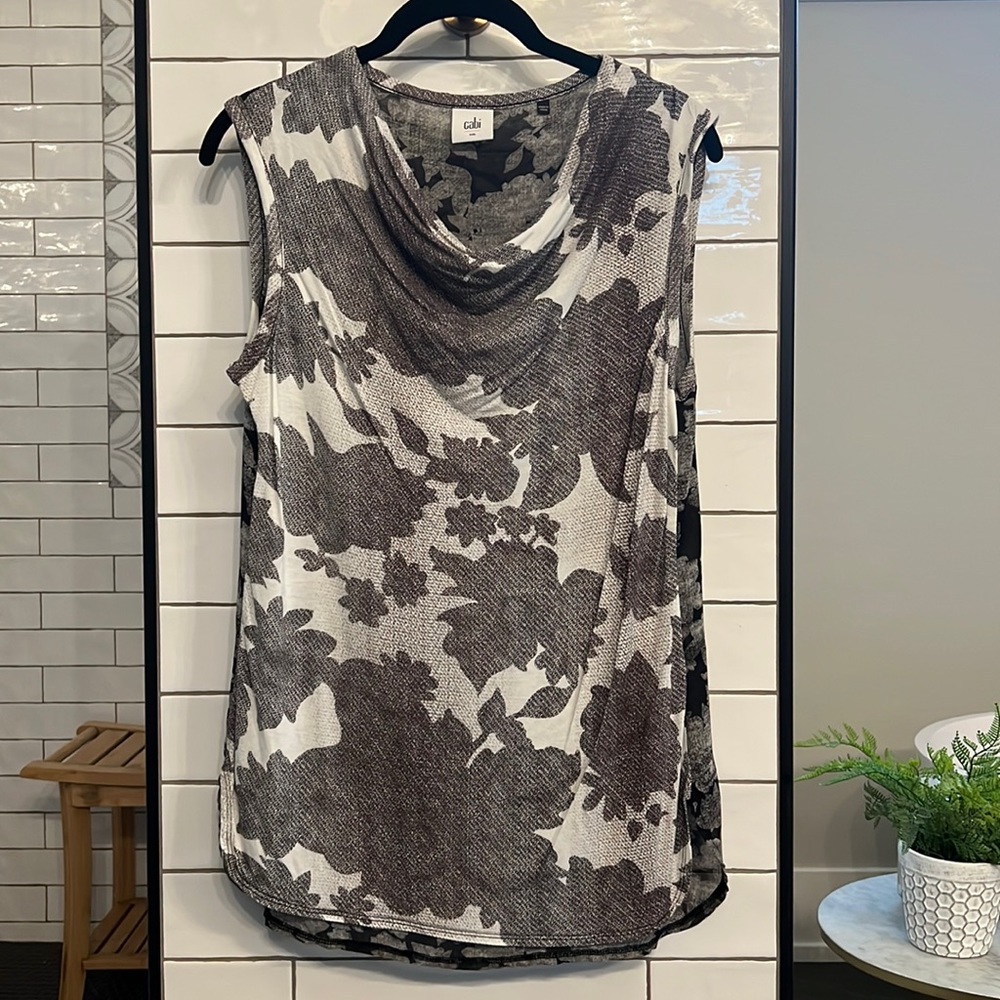 CAbi sleeves blouse